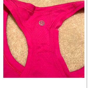 Lululemon tank